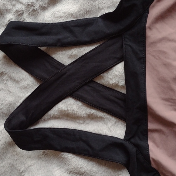 TROPIC OF C SPORTS BRA SIZE L NWOT - Picture 3 of 9